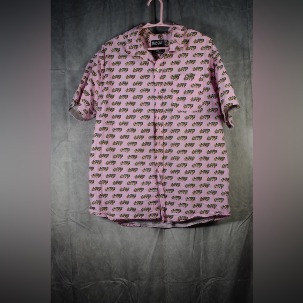 Massive Men’s Love All Over Print Button Down Size Large